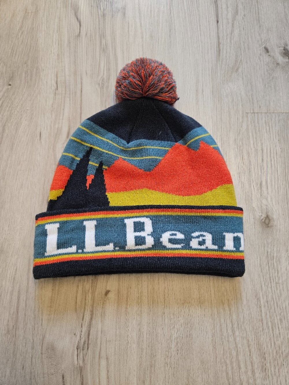 Adults' Vintage-Inspired L.L.Bean Katahdin Pom Graphic Hat